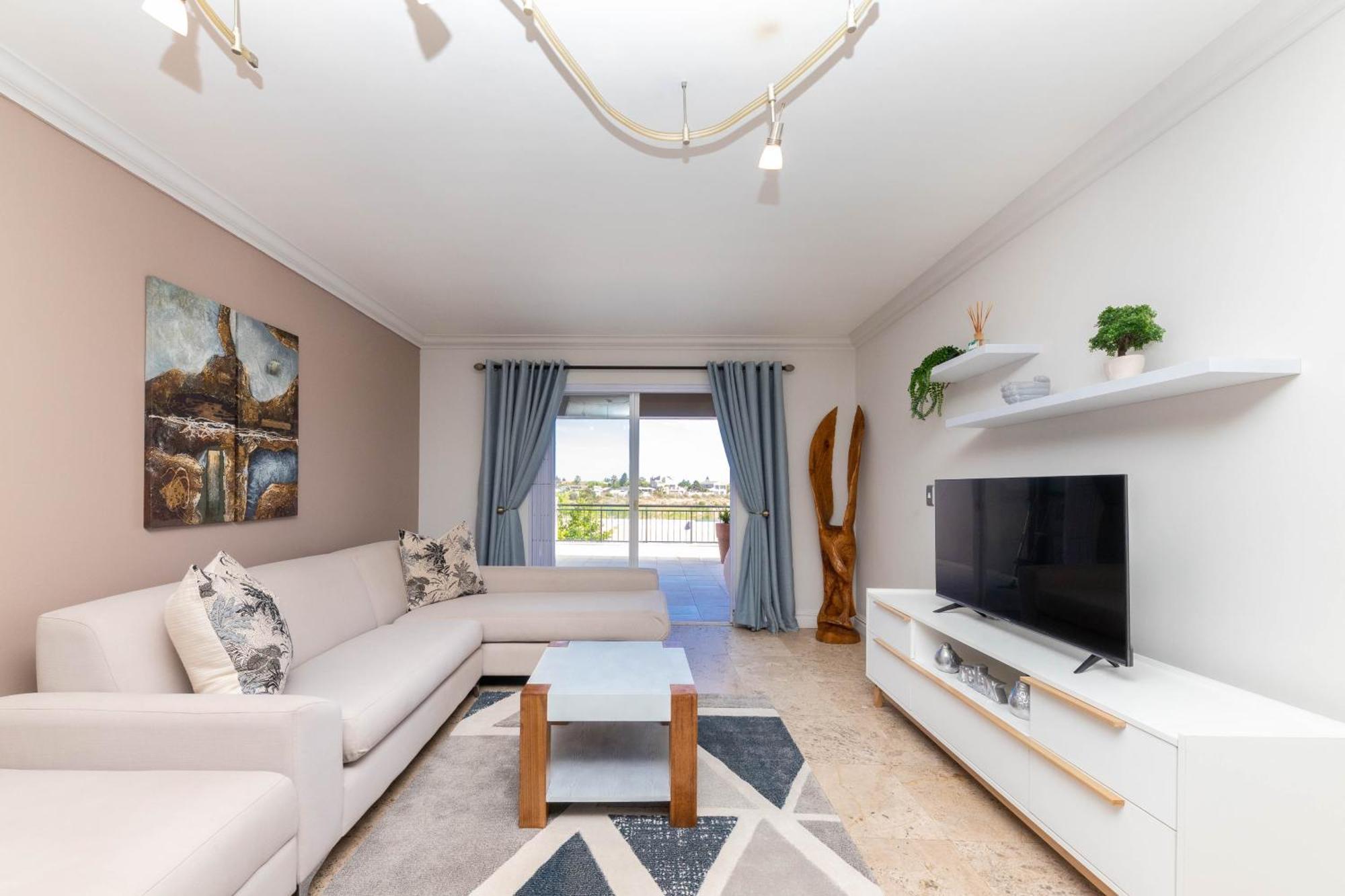 Apartment Century On