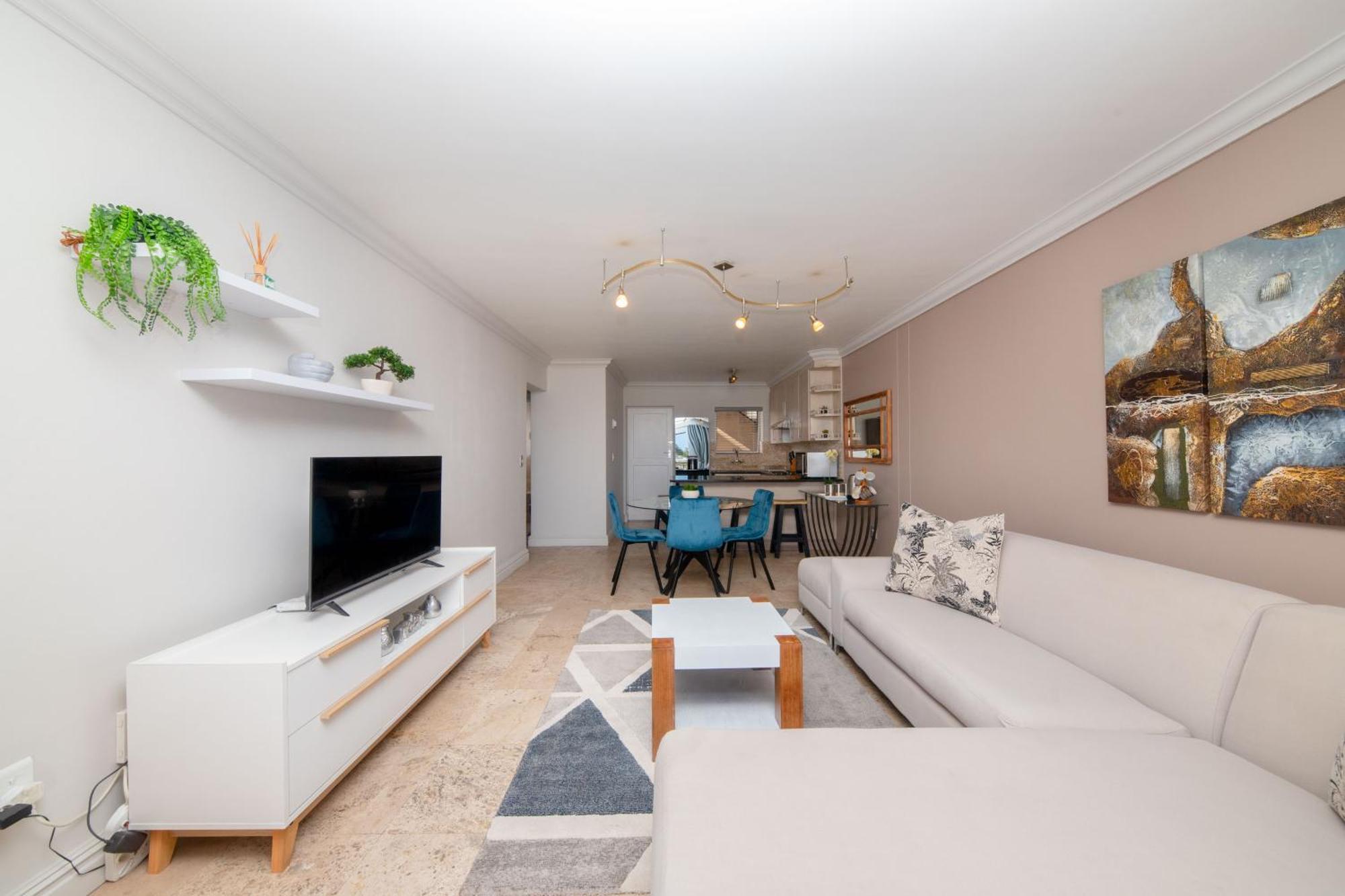 Century On Apartment *